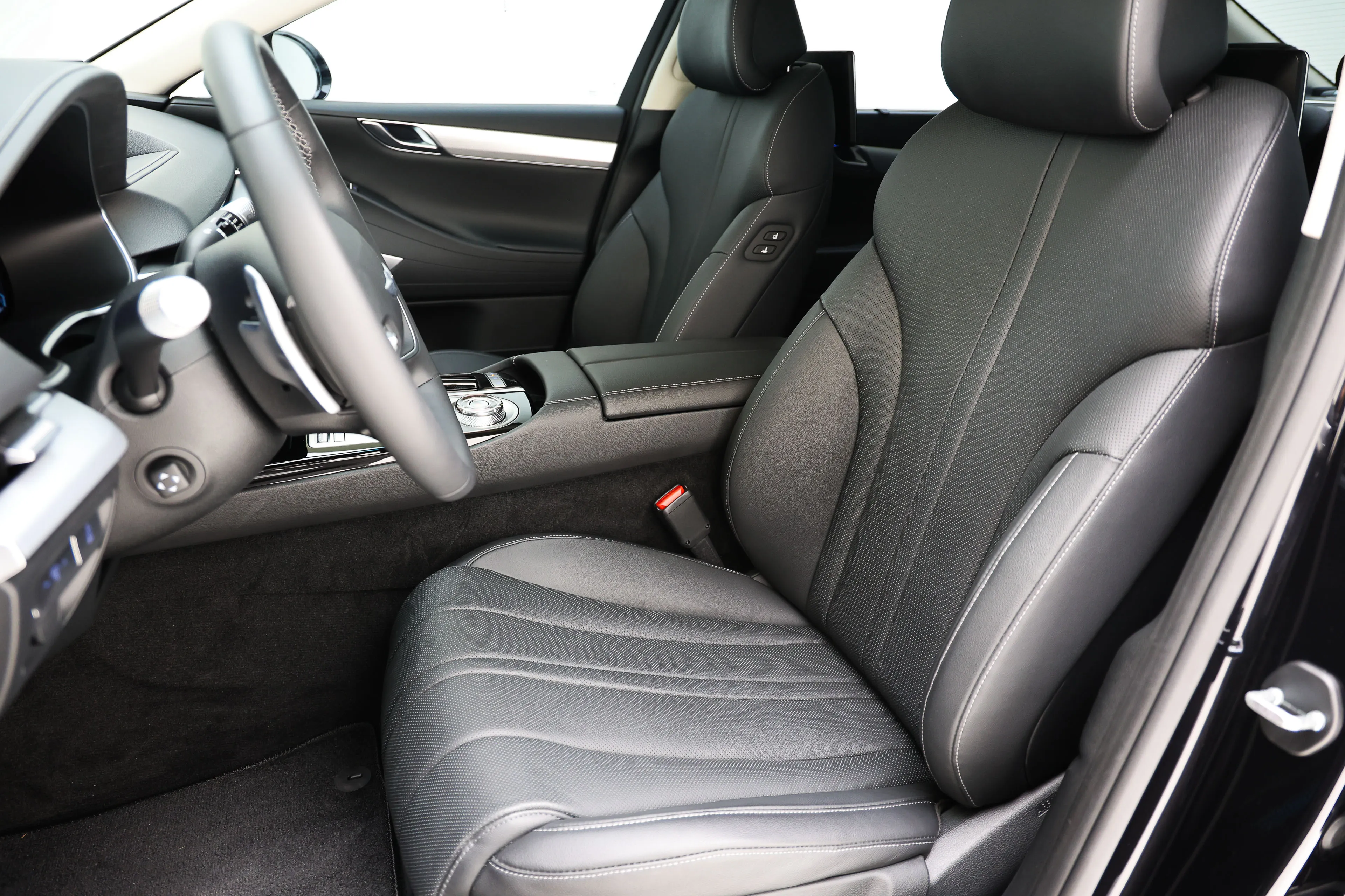 Genesis G80 2023 Electrified AWD Standard The - фото 25