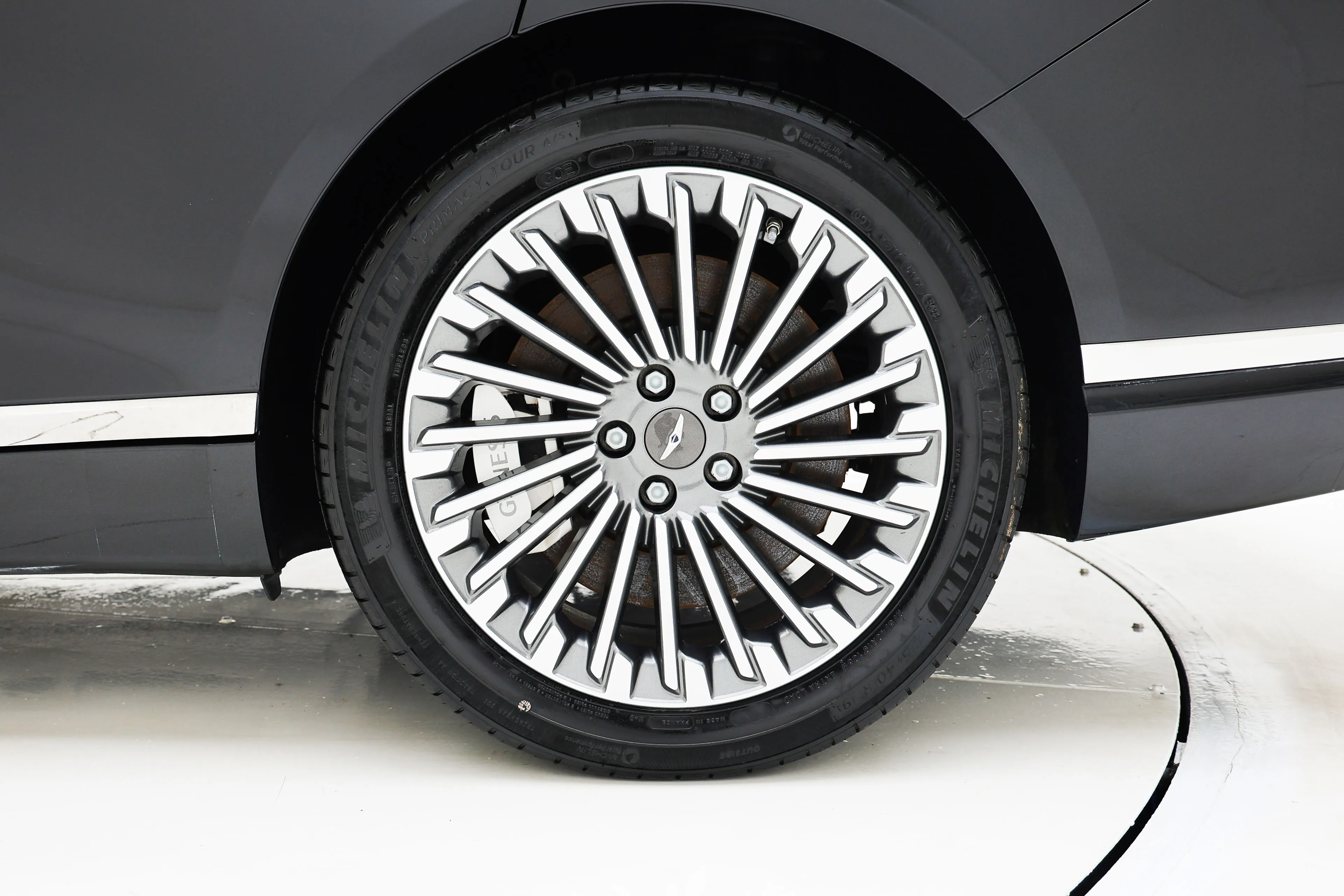 Genesis G80 2023 Electrified AWD Standard The - фото 8