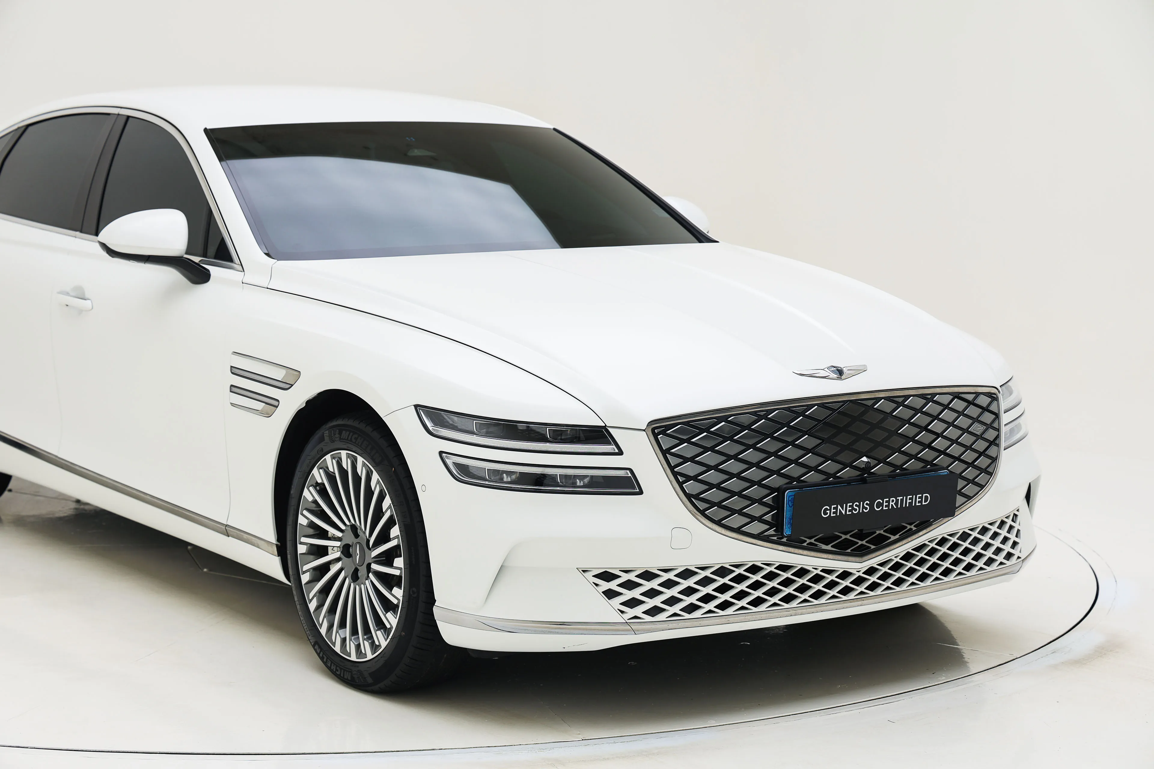 Genesis G80 2023 Electrified AWD Signature The Selection - фото 2