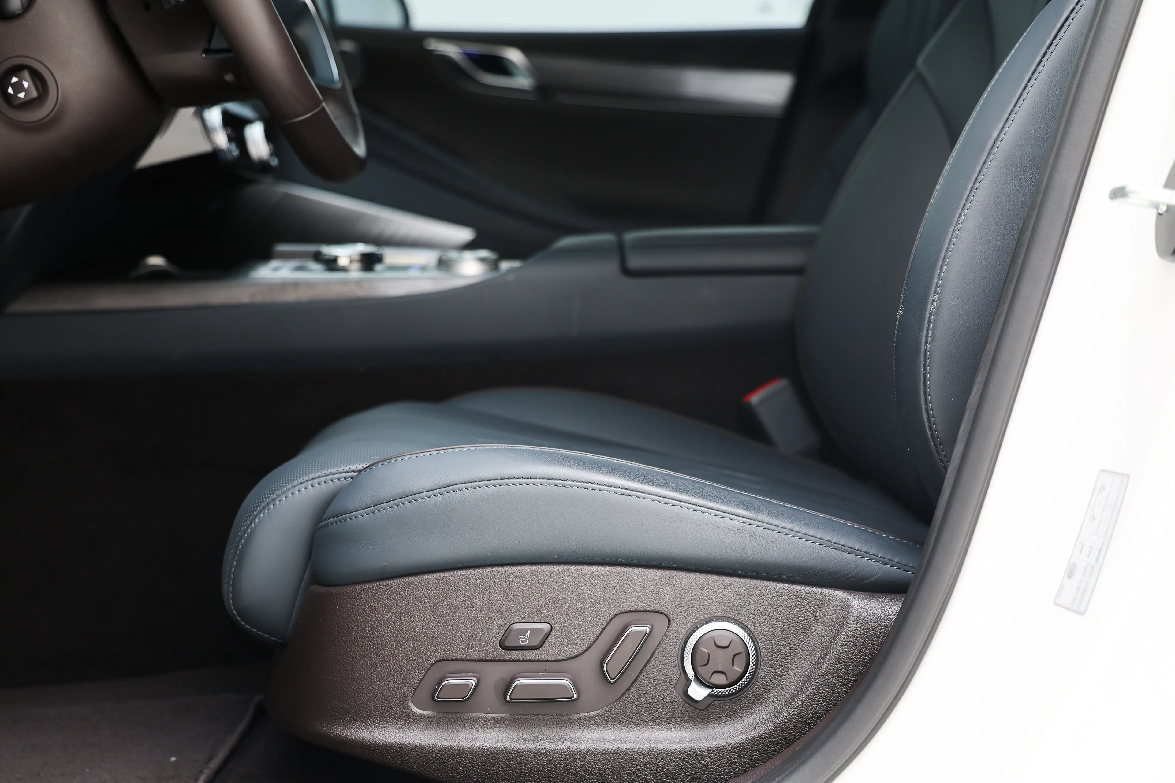 Genesis G80 2023 Electrified AWD Signature The Selection - фото 25