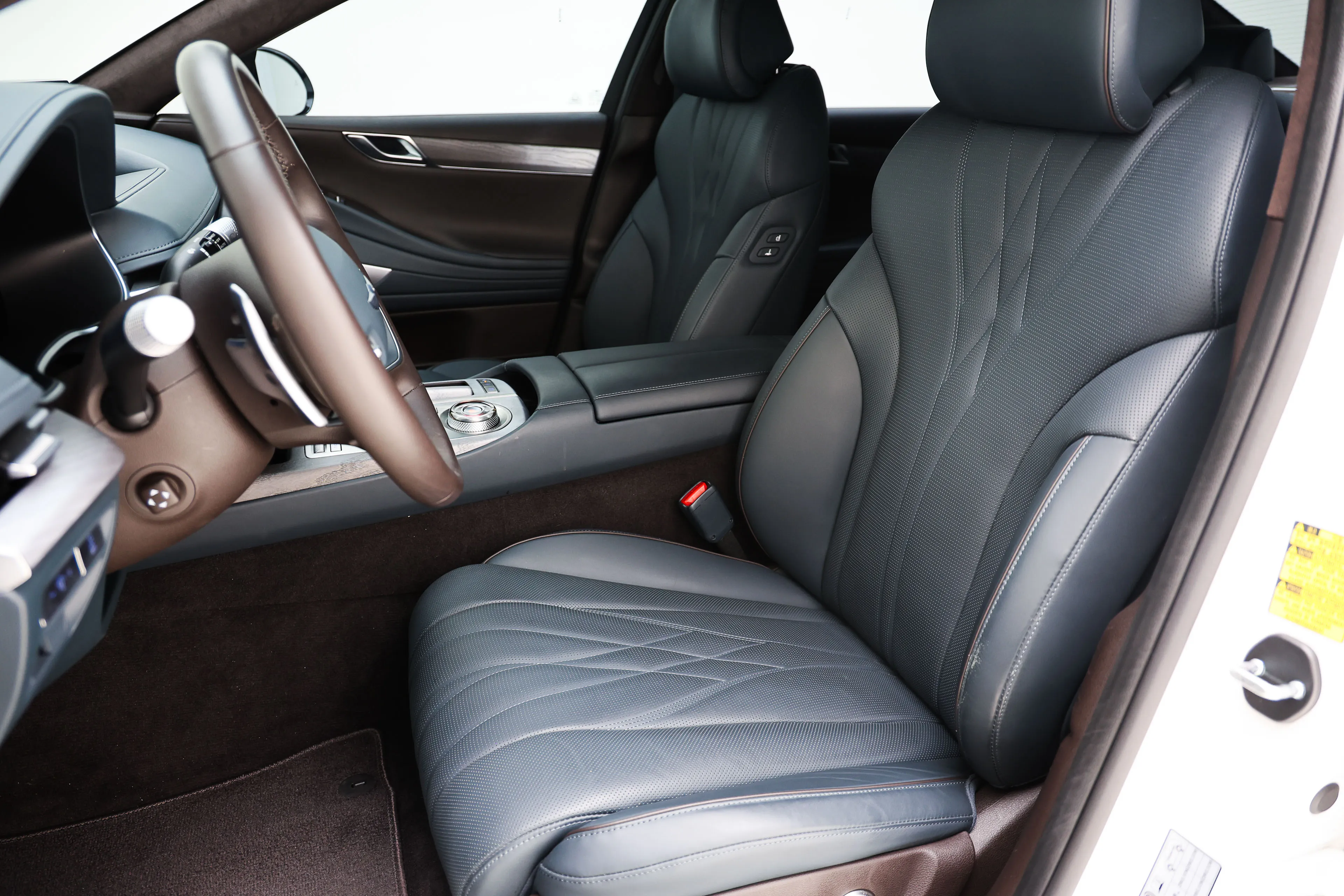 Genesis G80 2023 Electrified AWD Signature The Selection - фото 26