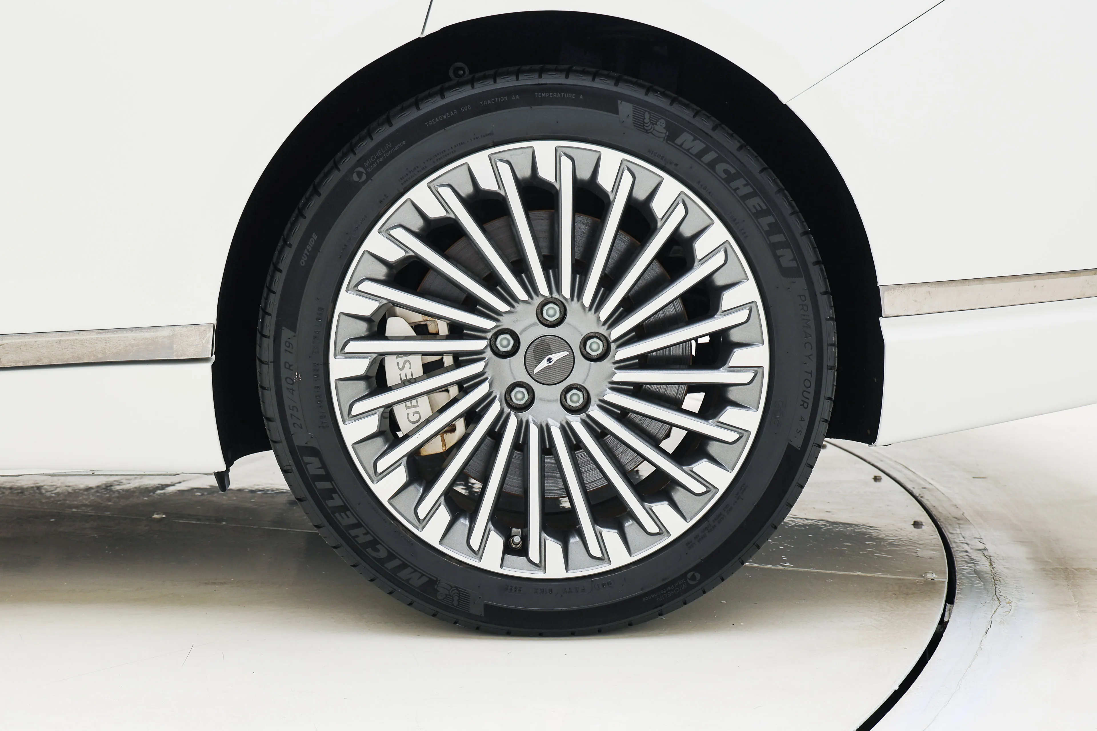 Genesis G80 2023 Electrified AWD Signature The Selection - фото 8