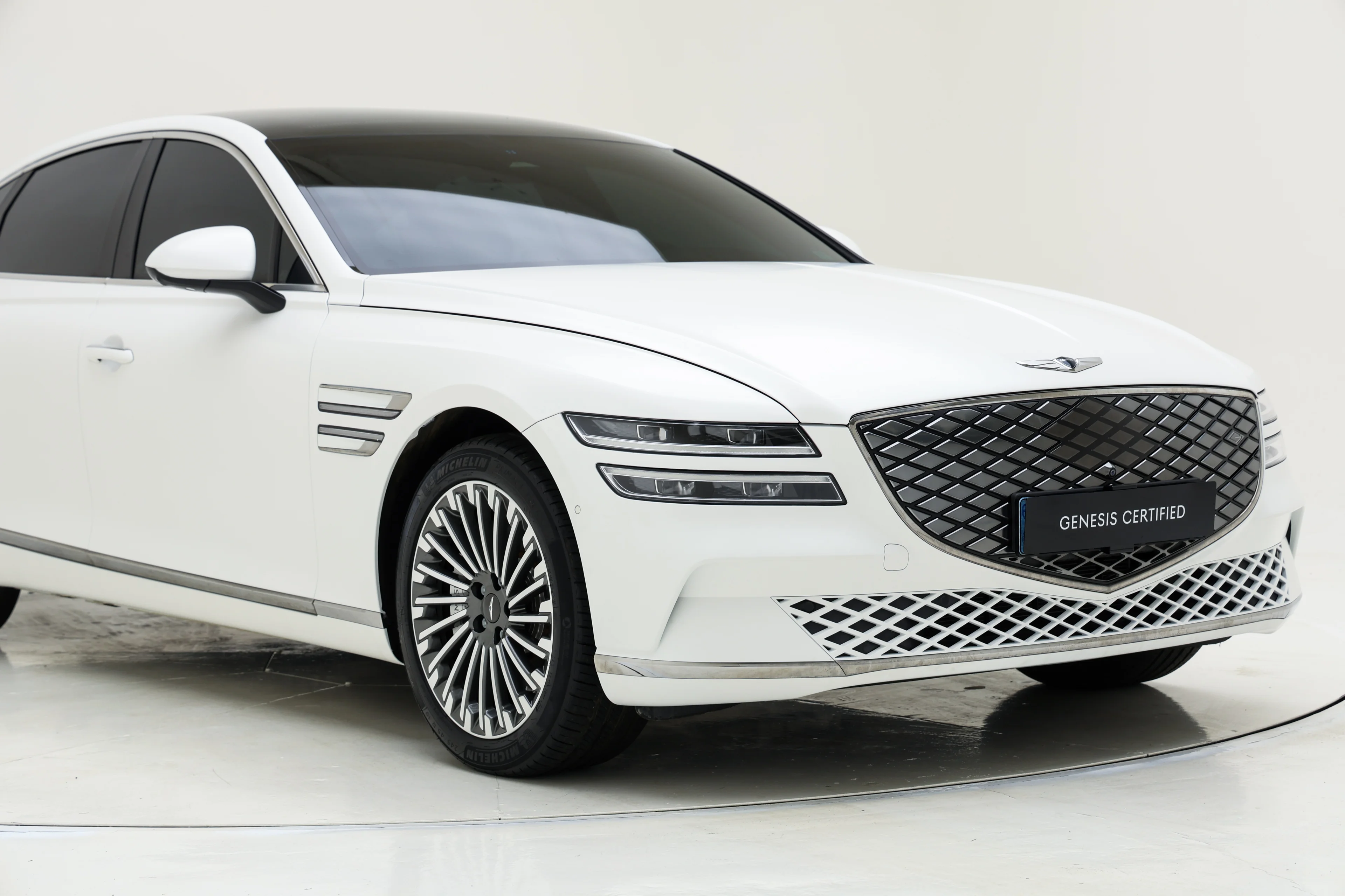 Genesis G80 2023 Electrified AWD Signature The Selection - фото 2