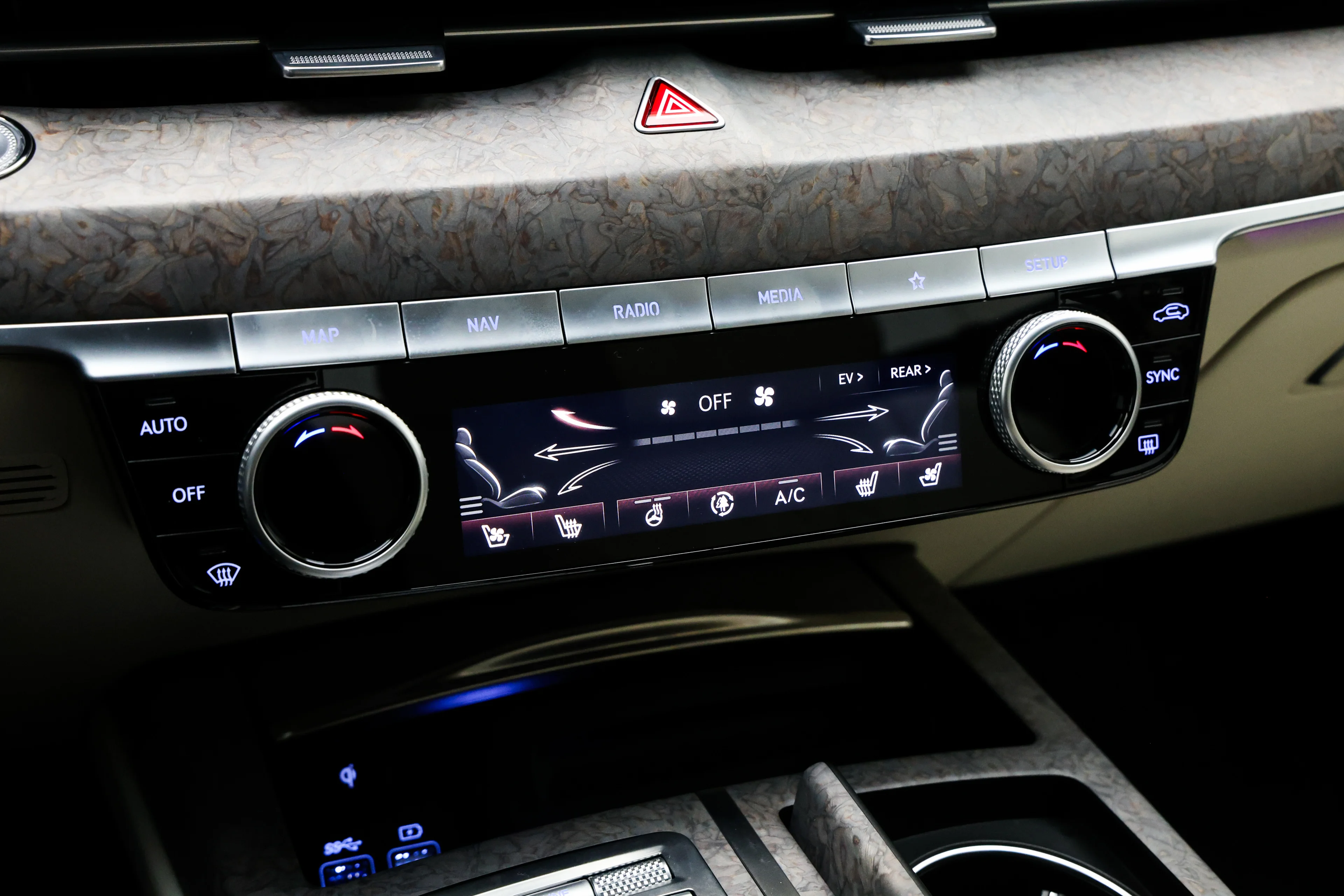 Genesis G80 2023 Electrified AWD Signature The Selection - фото 22