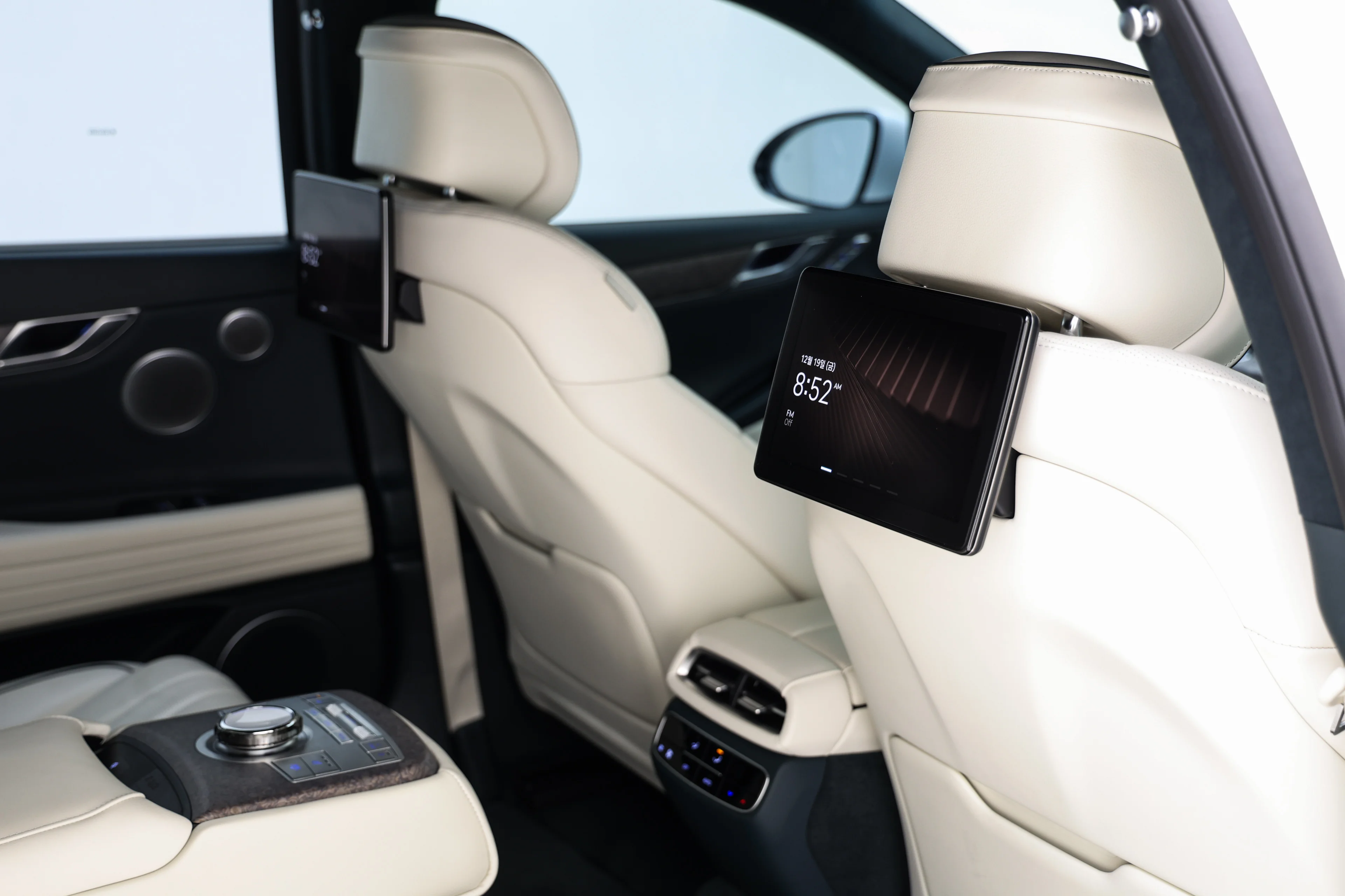 Genesis G80 2023 Electrified AWD Signature The Selection - фото 28