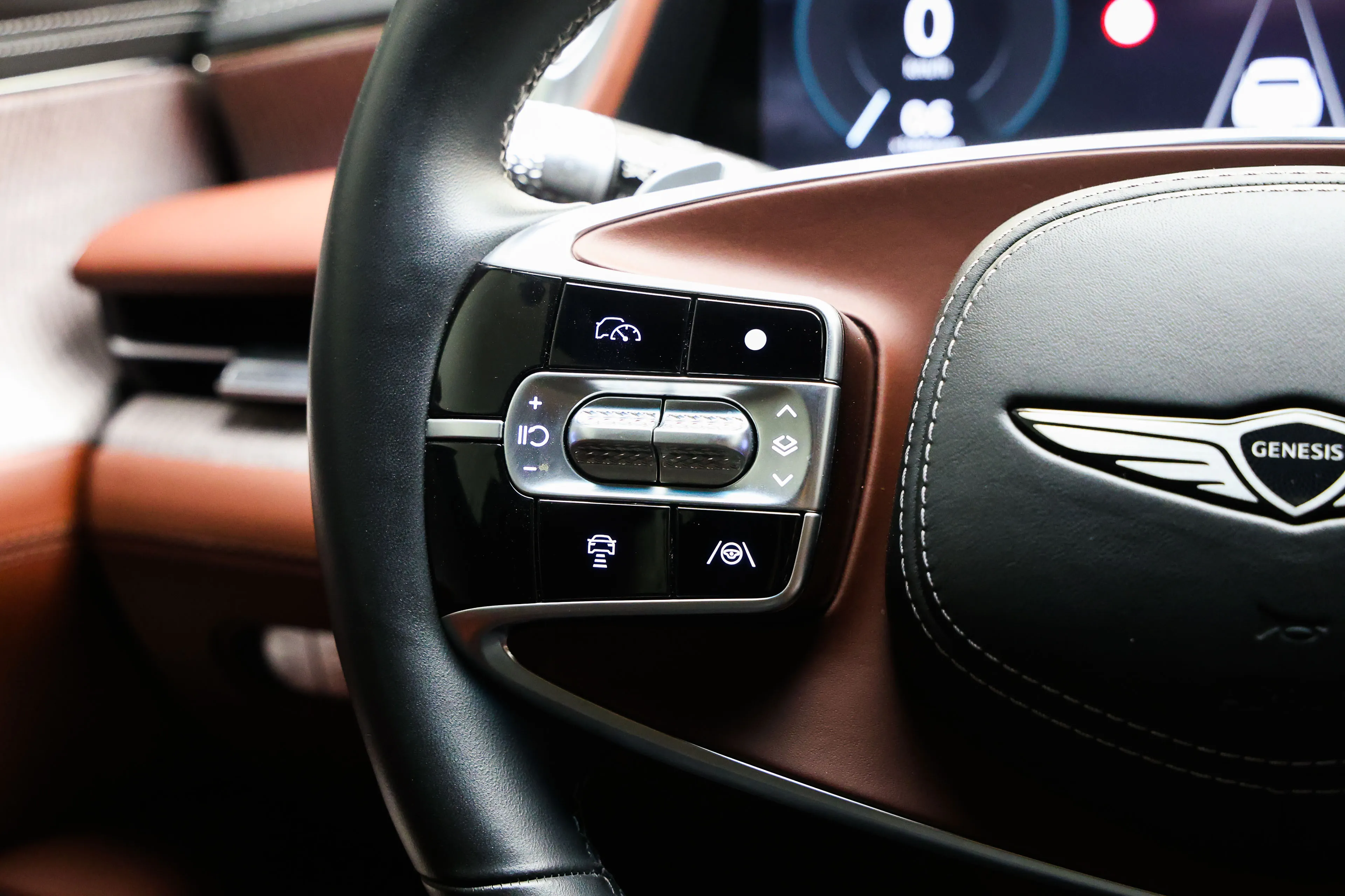 Genesis G90 2022 Gasoline 3.5 Turbo AWD 4 Seater Signature The Selection - фото 15