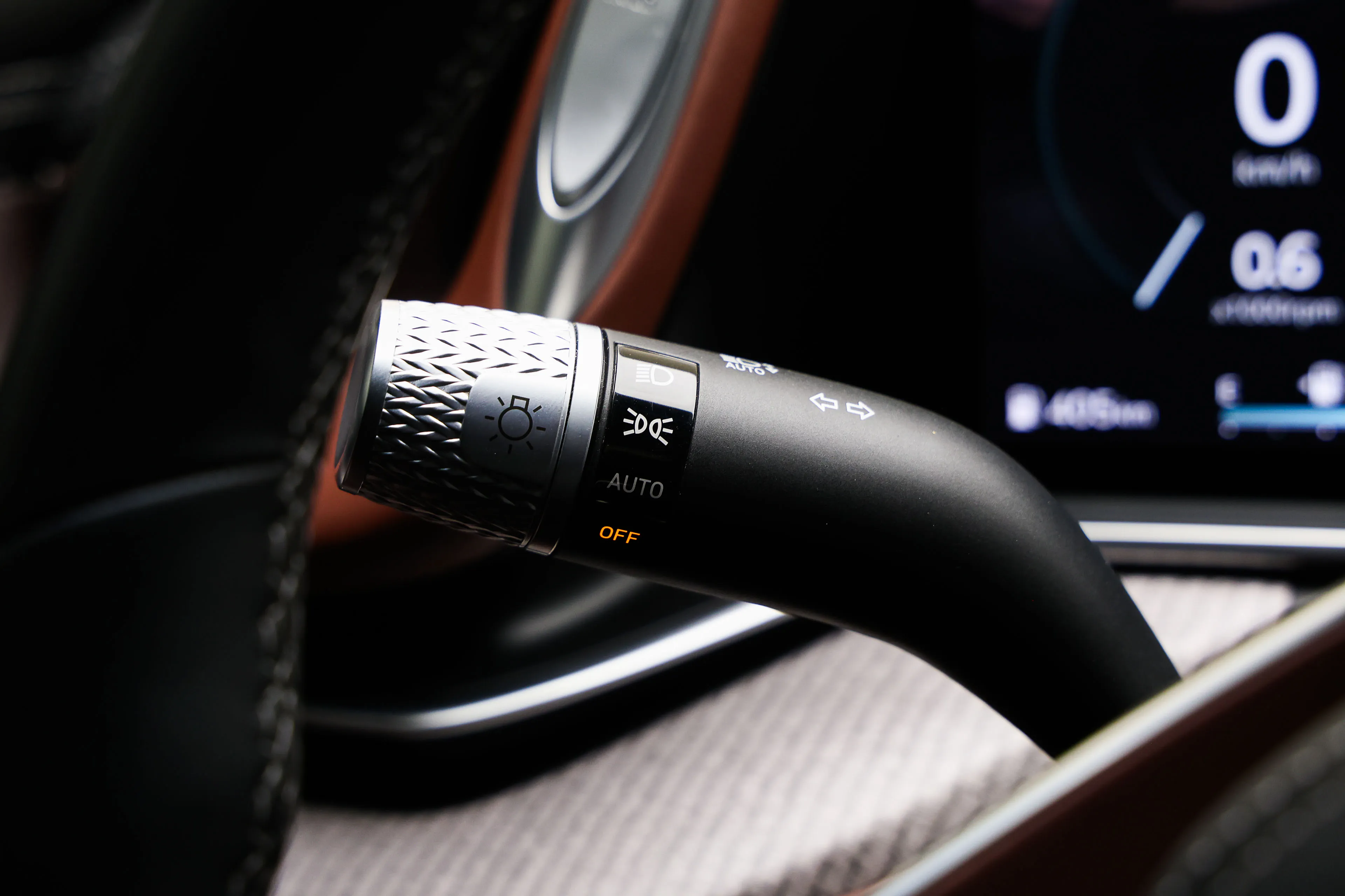 Genesis G90 2022 Gasoline 3.5 Turbo AWD 4 Seater Signature The Selection - фото 17